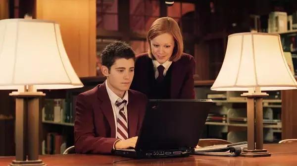 天黑请闭眼游戏规则70_天黑请闭眼游戏 狼人杀 电影 豺狼计划