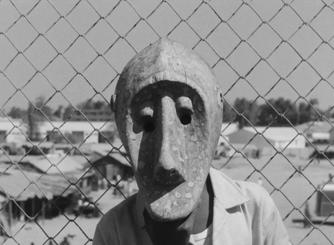 面具说话撕裂人电影_电影中的面具象征意义_演员戴面具的表演技巧