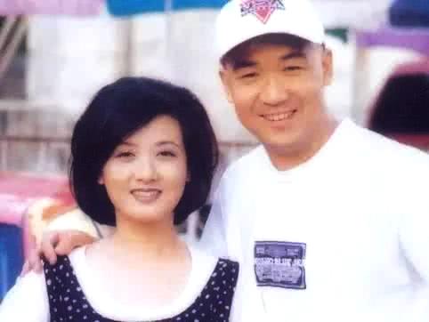 张国立送前妻豪宅，当初的离婚协议最让邓婕难以释怀？