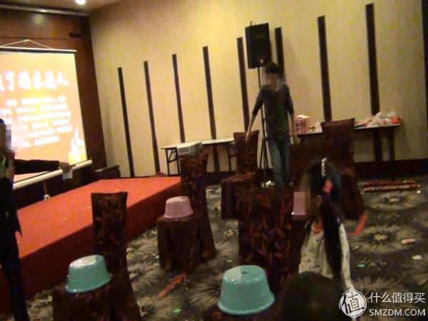 抢帽子游戏规则_室内暖场小游戏_公司年会团体游戏