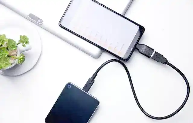 东芝XS700外观设计_东芝XS700移动固态硬盘_东芝移动硬盘有什么用?