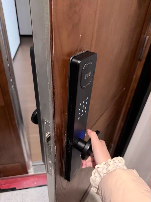 电子密码锁设计中遇到的问题_选购技巧_指纹锁安全隐患