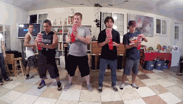 年会游戏推荐_适合年会气氛活跃的游戏_洞房花烛夜游戏规则