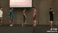 年会游戏推荐_洞房花烛夜游戏规则_适合年会气氛活跃的游戏