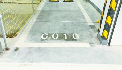 小区停车位最“瘦”的才1.75米宽