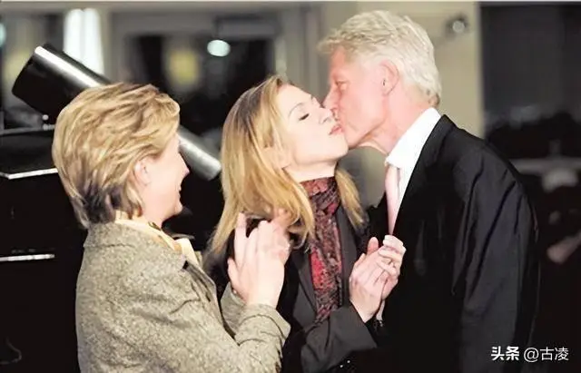 希拉里以牙还牙真相_克林顿偷情视频_克林顿莱温斯基丑闻