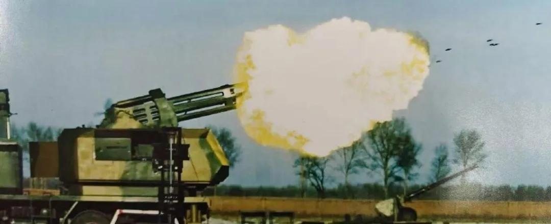 无人机拦截系统_合金风暴飞机_金属风暴武器系统