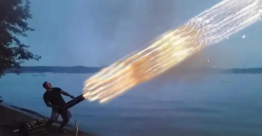 合金风暴飞机_无人机拦截系统_金属风暴武器系统