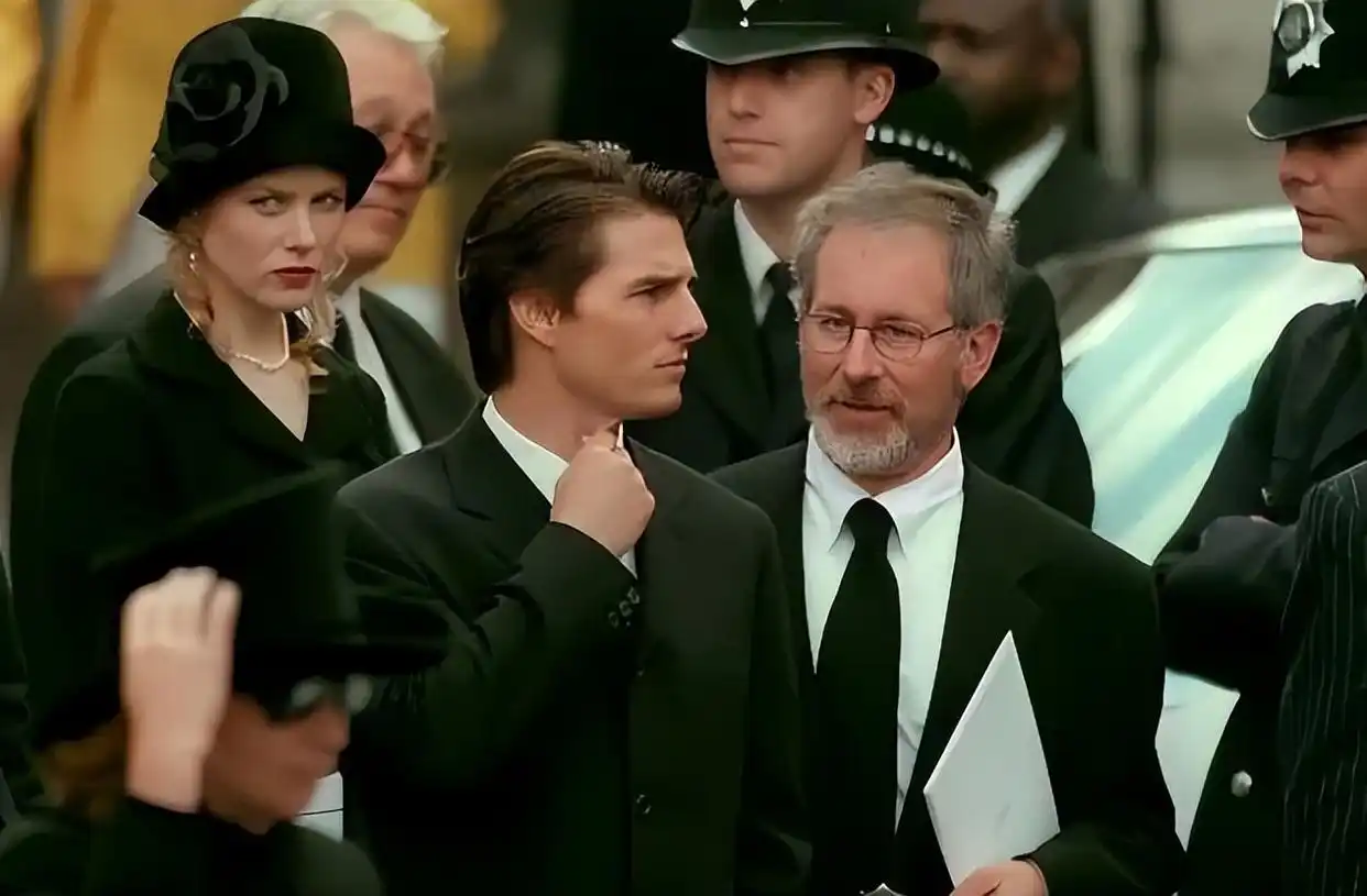 戴安娜王妃葬礼规模盛大_戴安娜王妃人品善良_经典国外美女戴安娜