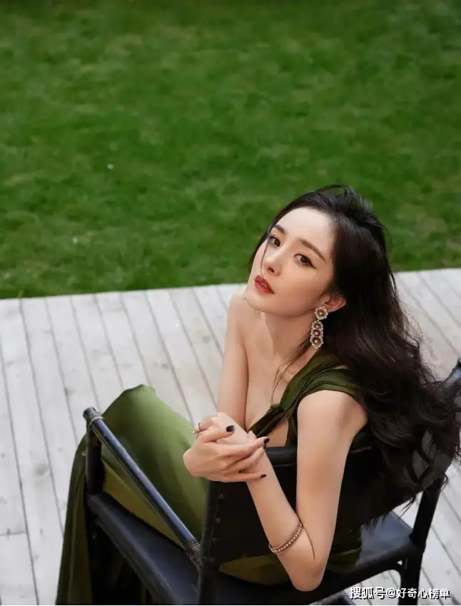 中国30-40岁最美女演员Top 10，赵丽颖、杨幂、迪丽热巴上榜！