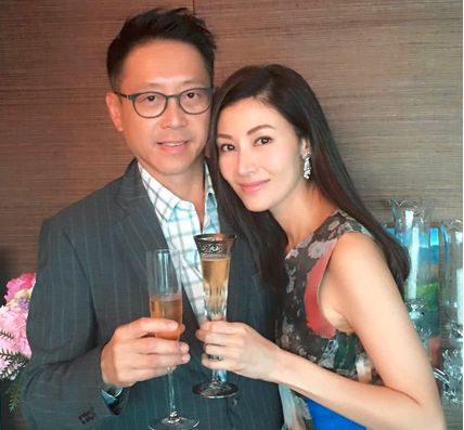 香港这么多顶级豪门，为何财富仅300亿的霍家却最特殊？
