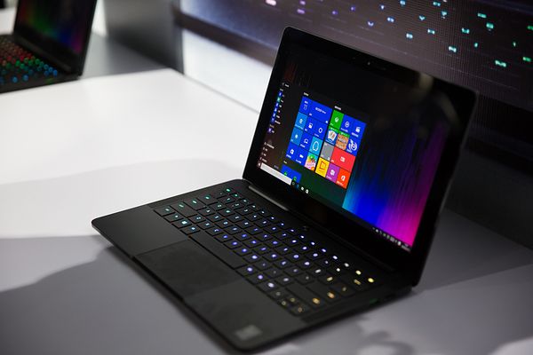 Razer Blade Stealth超极本_雷蛇笔记本是什么系统_雷蛇灵刃潜行版售价