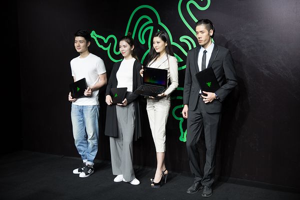 Razer Blade Stealth超极本_雷蛇灵刃潜行版售价_雷蛇笔记本是什么系统