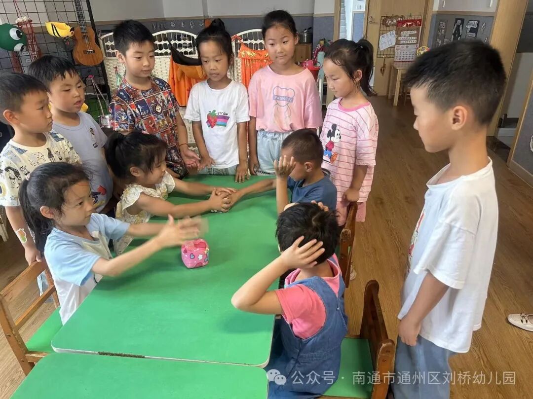 沙包游戏规则图片设计_幼儿沙包游戏玩法_沙包里面可以放什么