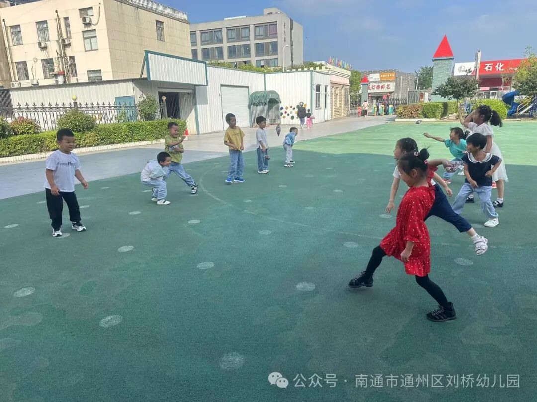 沙包里面可以放什么_沙包游戏规则图片设计_幼儿沙包游戏玩法