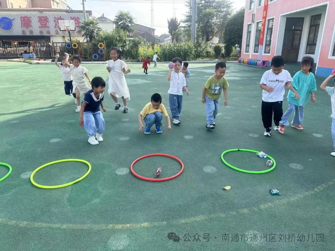 沙包游戏规则图片设计_沙包里面可以放什么_幼儿沙包游戏玩法