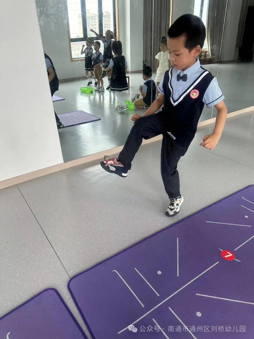 沙包里面可以放什么_幼儿沙包游戏玩法_沙包游戏规则图片设计