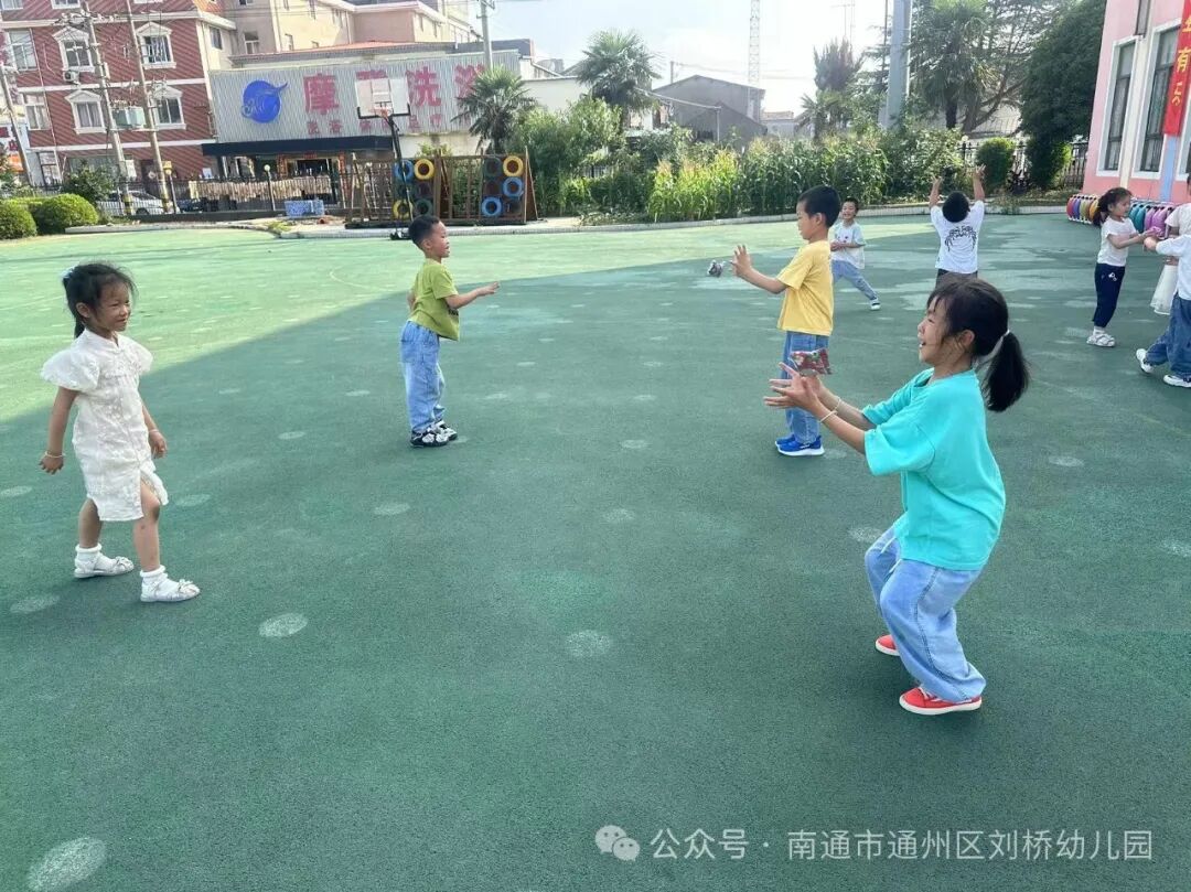 沙包里面可以放什么_沙包游戏规则图片设计_幼儿沙包游戏玩法