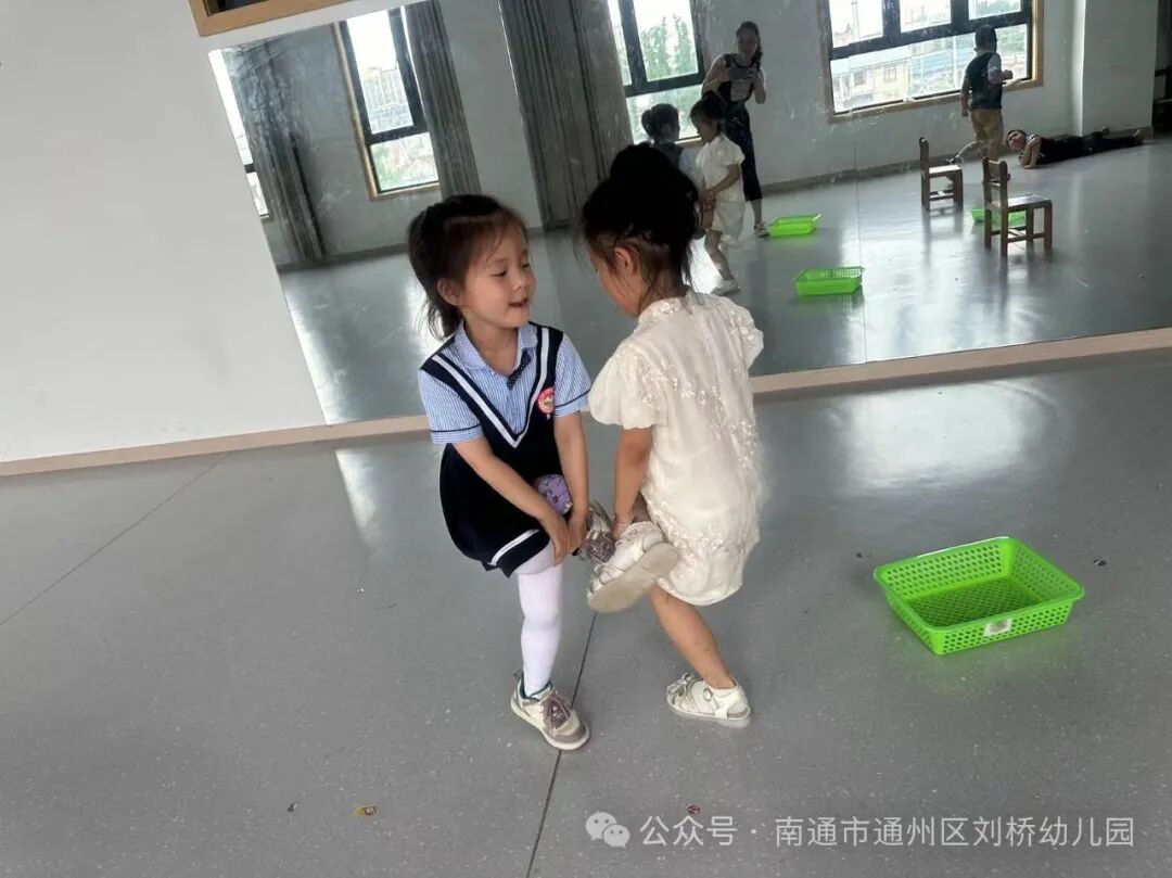 沙包里面可以放什么_沙包游戏规则图片设计_幼儿沙包游戏玩法