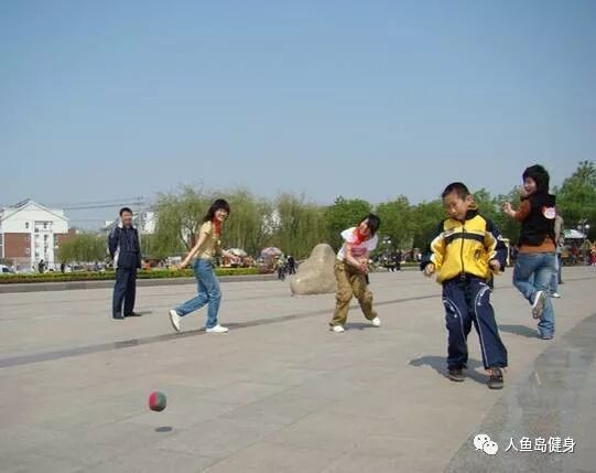 打沙包技巧方法_沙包游戏规则图片设计_打沙包游戏规则