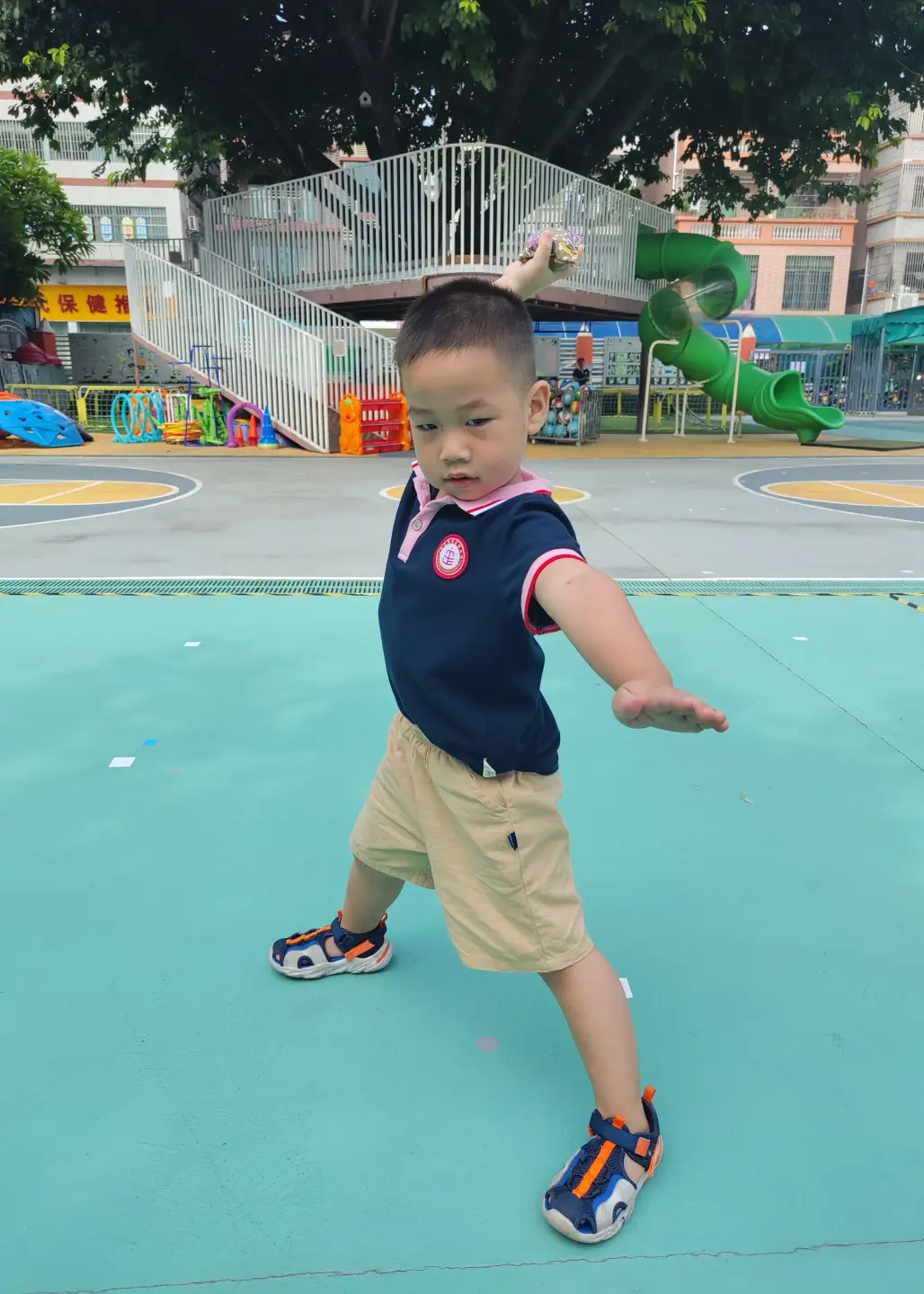 沙包游戏规则图片设计_雅正幼小班级户外游戏沙包玩法_小班沙包游戏活动设计