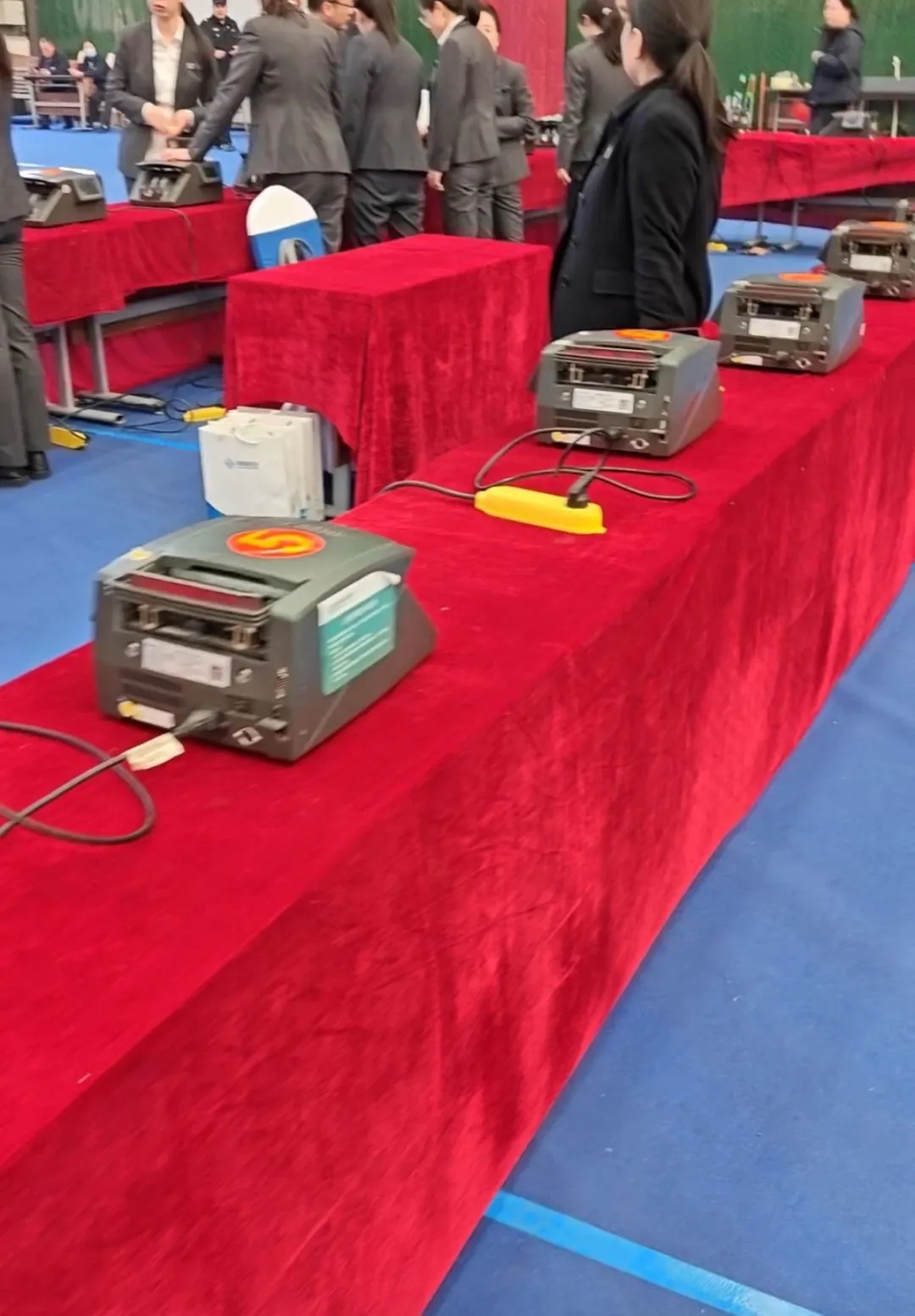 河南矿山集团年终奖_崔培军发钱数钱活动_数钱游戏规则互动