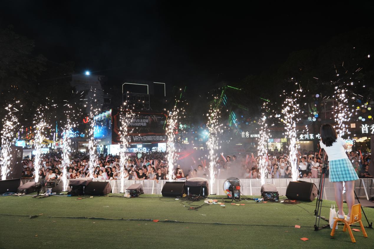 派对场酒吧的主题是什么_派对酒吧设计图_酒吧情人节派对