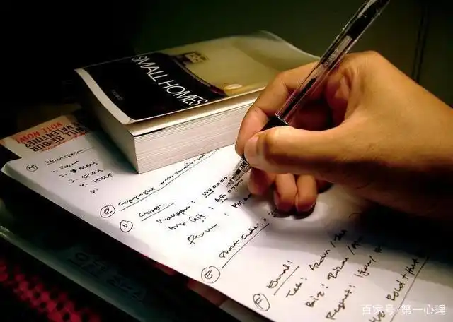 石头剪刀布制胜策略研究_石头剪刀布心理学规律_石头剪刀布游戏规则