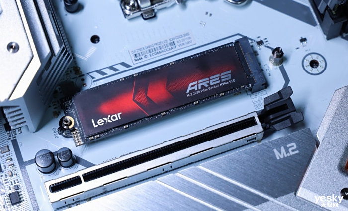 卷容量又卷性能的“新战神” Lexar雷克沙ARES NVMe M.2固态硬盘评测