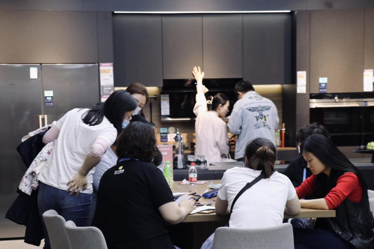 家电场景化购物体验_苏宁易购五一家电促销_苏宁网购怎么样