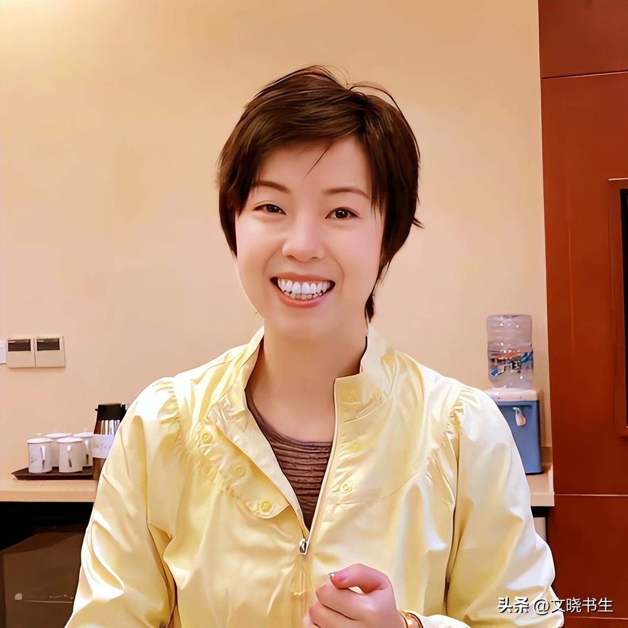 富商徐威：与12年女友袁立分手，转身娶了张怡宁，全靠岳母撑腰