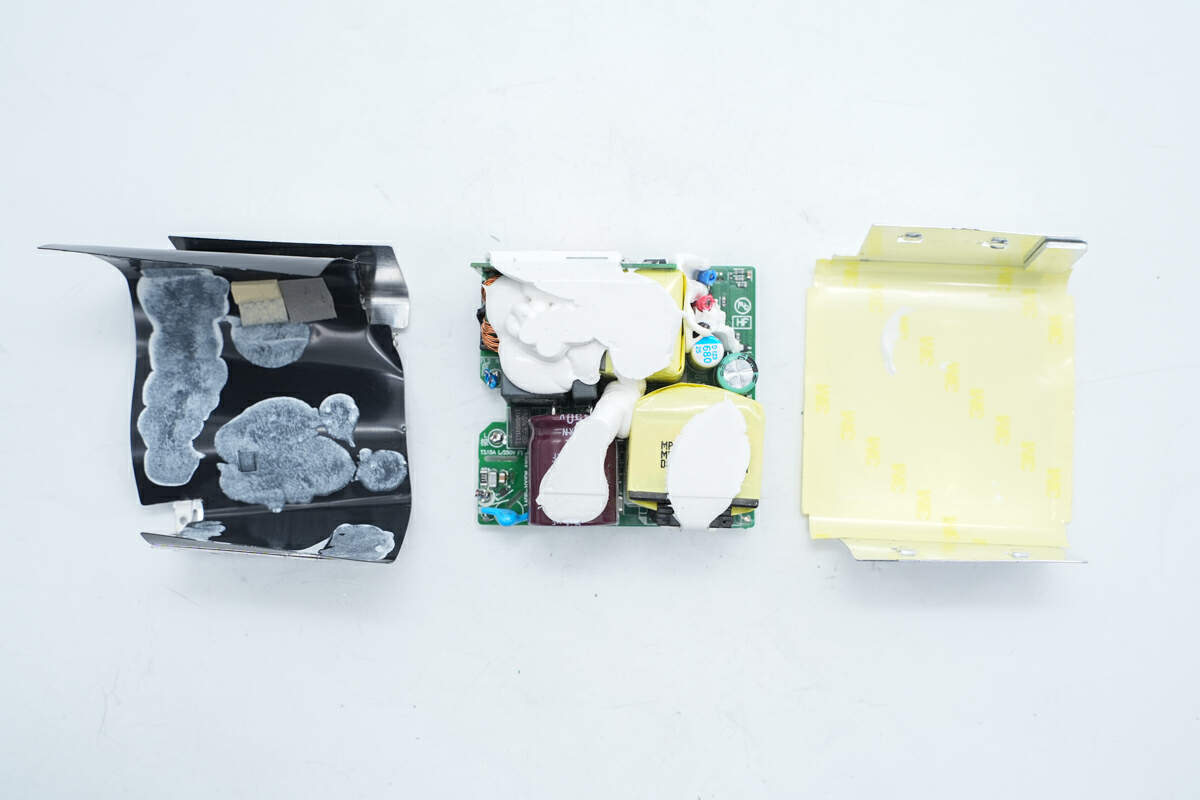 氮化镓电源适配器内部方案和用料_联想电脑电源线通用吗_联想原装100W氮化镓电源适配器拆解