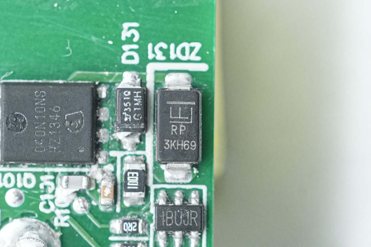 联想电脑电源线通用吗_氮化镓电源适配器内部方案和用料_联想原装100W氮化镓电源适配器拆解