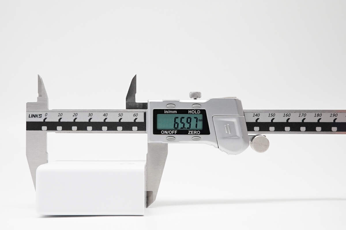 小新2C1A三口氮化镓适配器性能测试_联想小新105W氮化镓充电器评测_联想电脑电源线通用吗