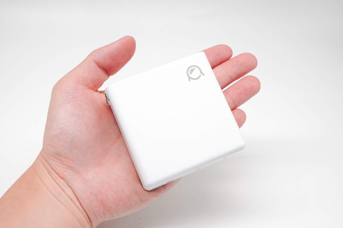 小新2C1A三口氮化镓适配器性能测试_联想电脑电源线通用吗_联想小新105W氮化镓充电器评测