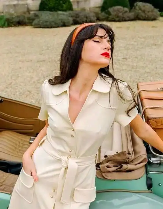 冬季粗细腰带搭配_细腰带时尚搭配_腰带搭配技巧