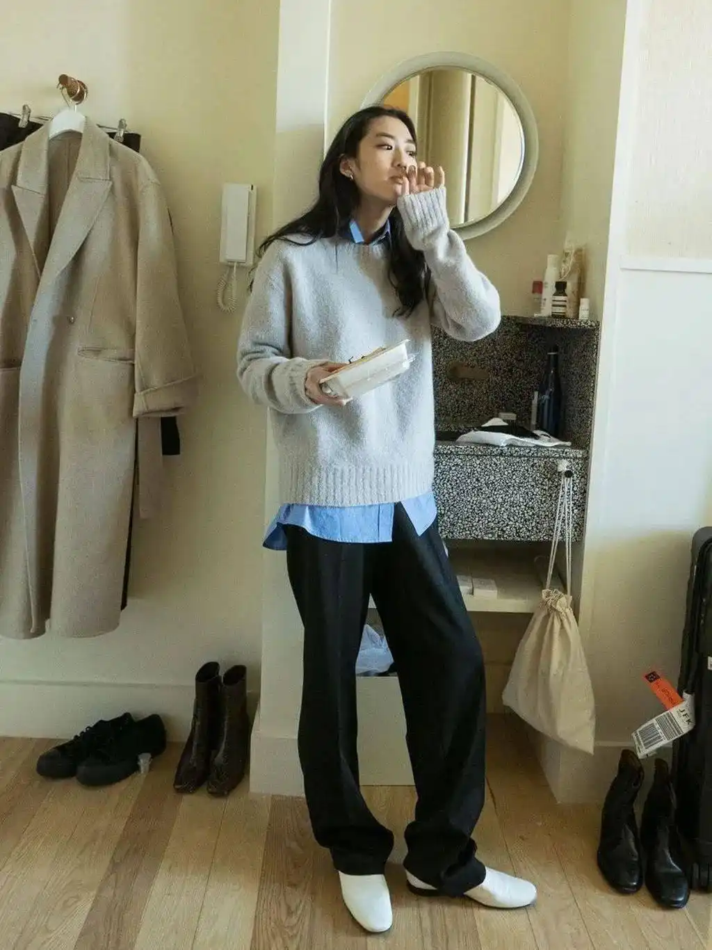 宽窄腰带选择搭配_冬季粗细腰带搭配_冬季穿搭腰带技巧