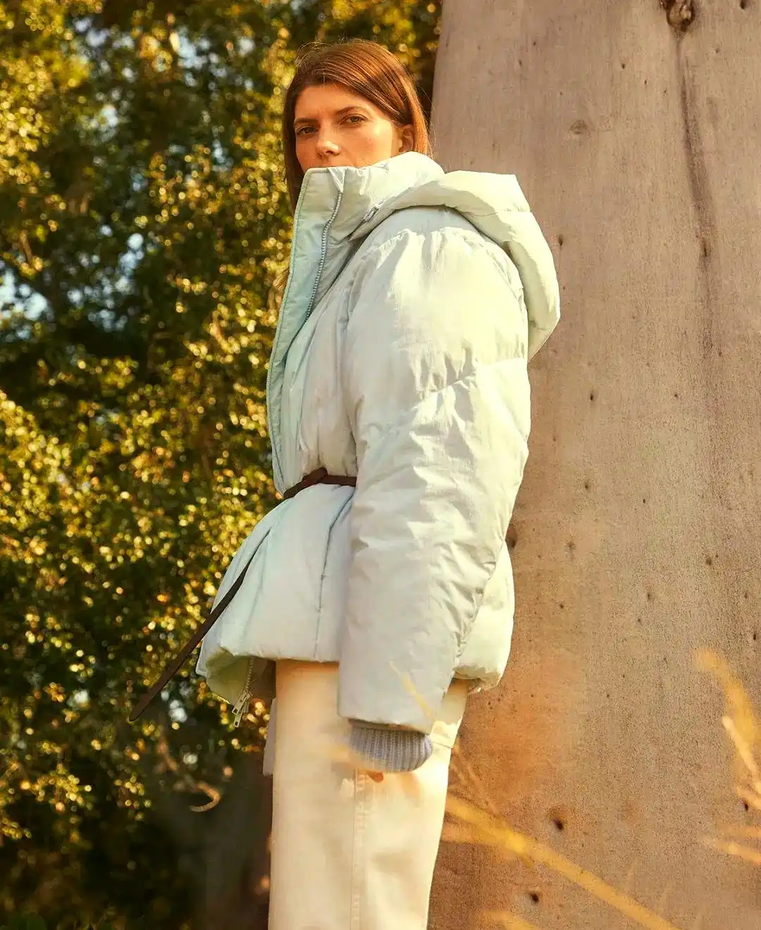 腰带如何塑造优雅与魅力_冬季粗细腰带搭配_秋冬腰带搭配技巧