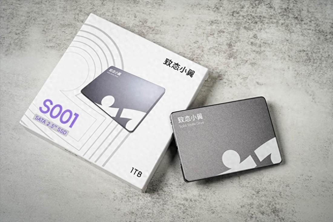 致态小翼S001性能测试_老硬盘怎么转成sata接口数据线_老电脑升级SATA SSD
