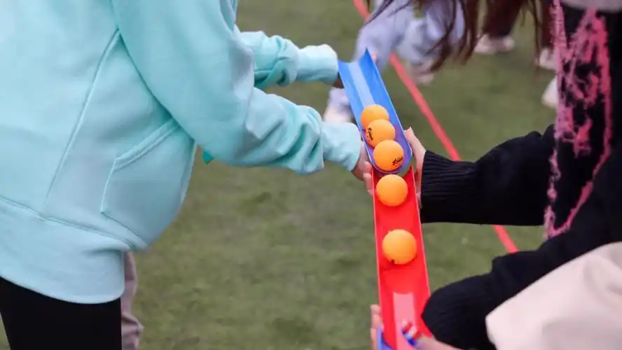 爆破音乒乓球的游戏规则_团队合作游戏道具_团队合作游戏规则详解