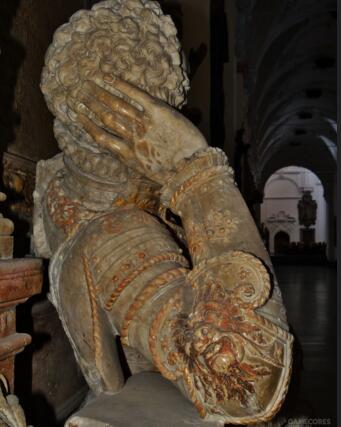 哥特板甲_15世纪板甲骑士绘画_哥特米兰板甲设计