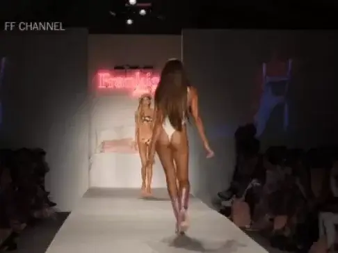 美女模特内衣秀，真是让人大饱眼福