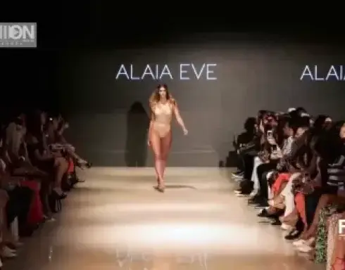 美女模特火辣辣，T台展现完美好身材