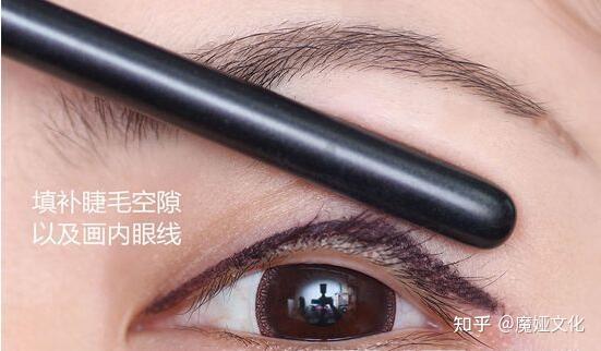 化妆步骤顺序_化妆师职业_新手化妆教程