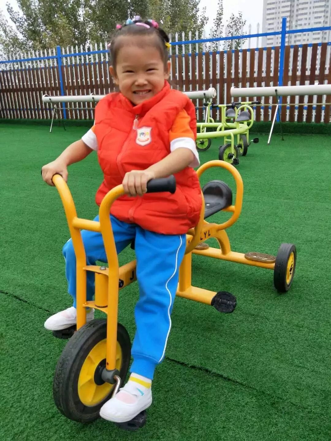 儿童游戏规则大全_幼儿园器械类游戏_幼儿园户外游戏安全