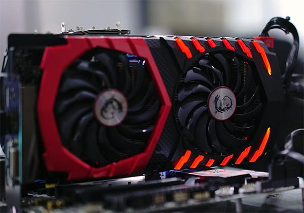 显卡性能大跃进_新一代显卡制程进步_电脑风扇正常转速是多少