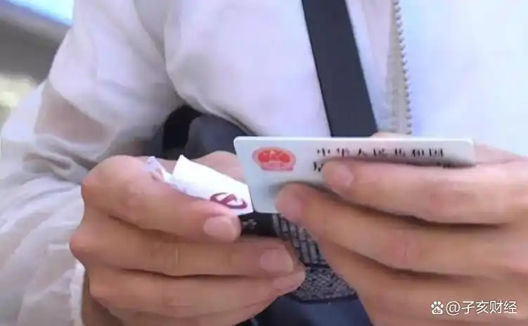 取消通信服务包会怎样?_运营商欠费销户政策_手机欠费三个月自动销户后果